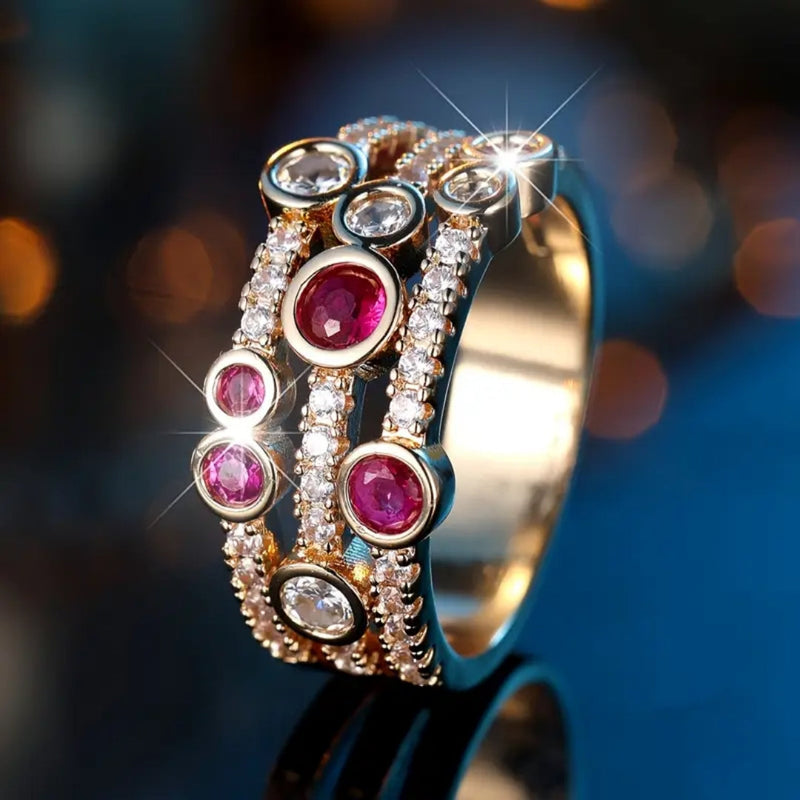 Classic Gold Ring with Timeless Appeal