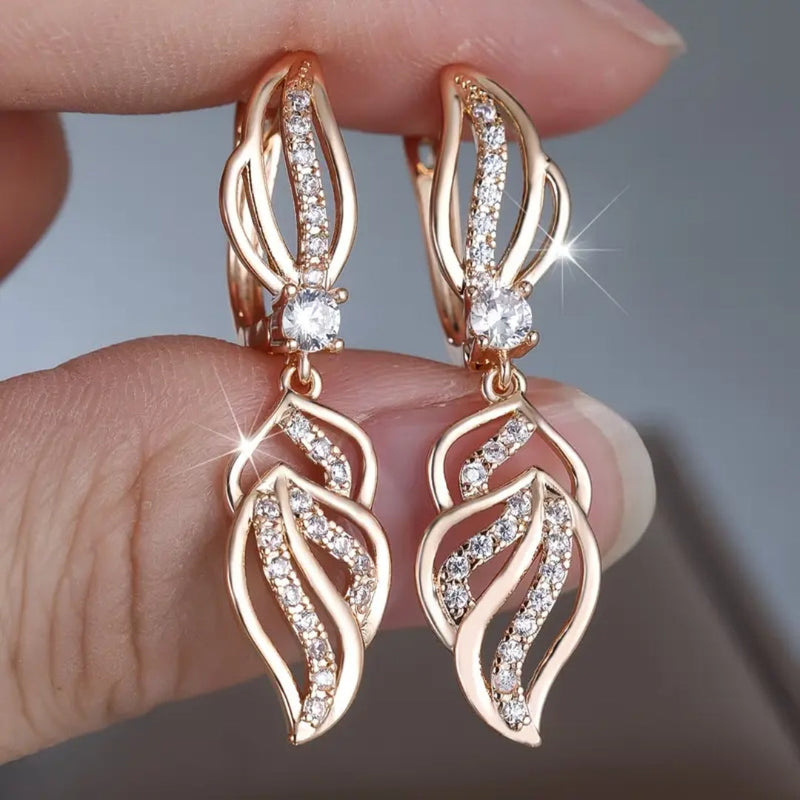 Beautiful Gold Earring with Unique Style