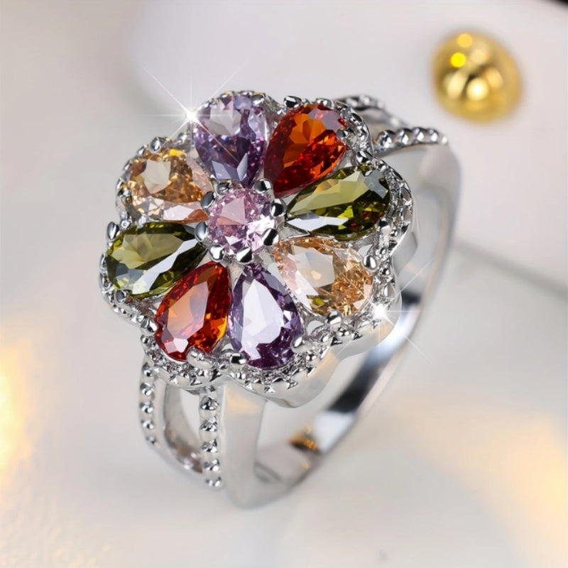 Classic Silver Ring with Timeless Appeal