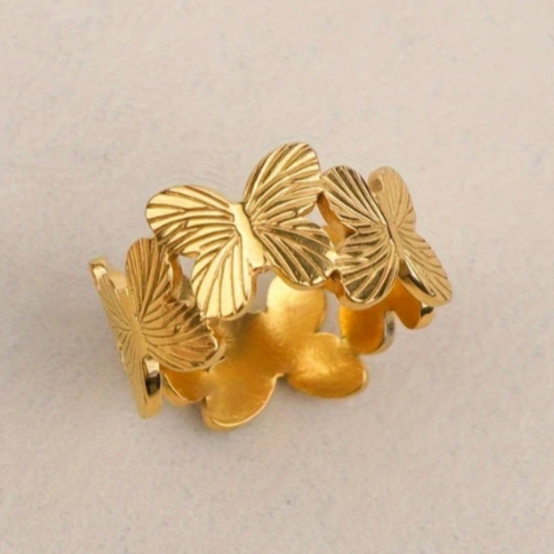 Stunning Gold Ring for Daily Wear