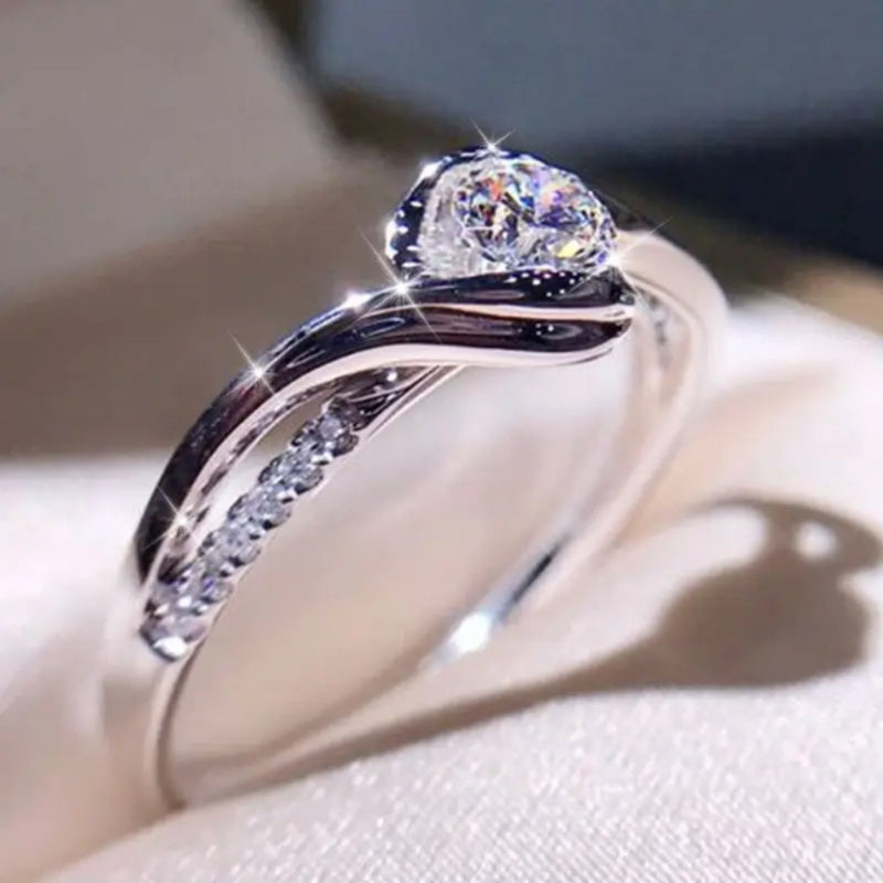 Classic Silver Ring with Timeless Appeal