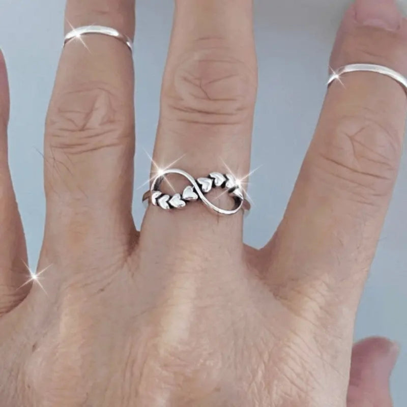 Charming Silver Ring for Any Occasion
