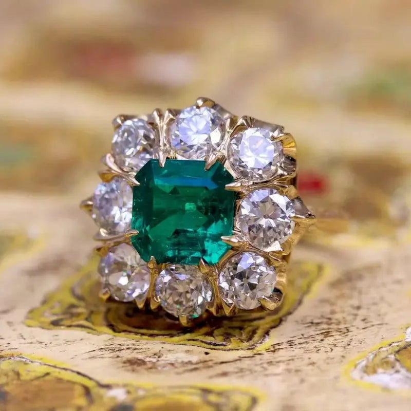 Charming Gold Ring for Any Occasion