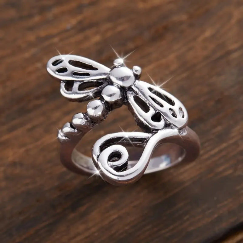 Romantic Silver Ring for Special Moments