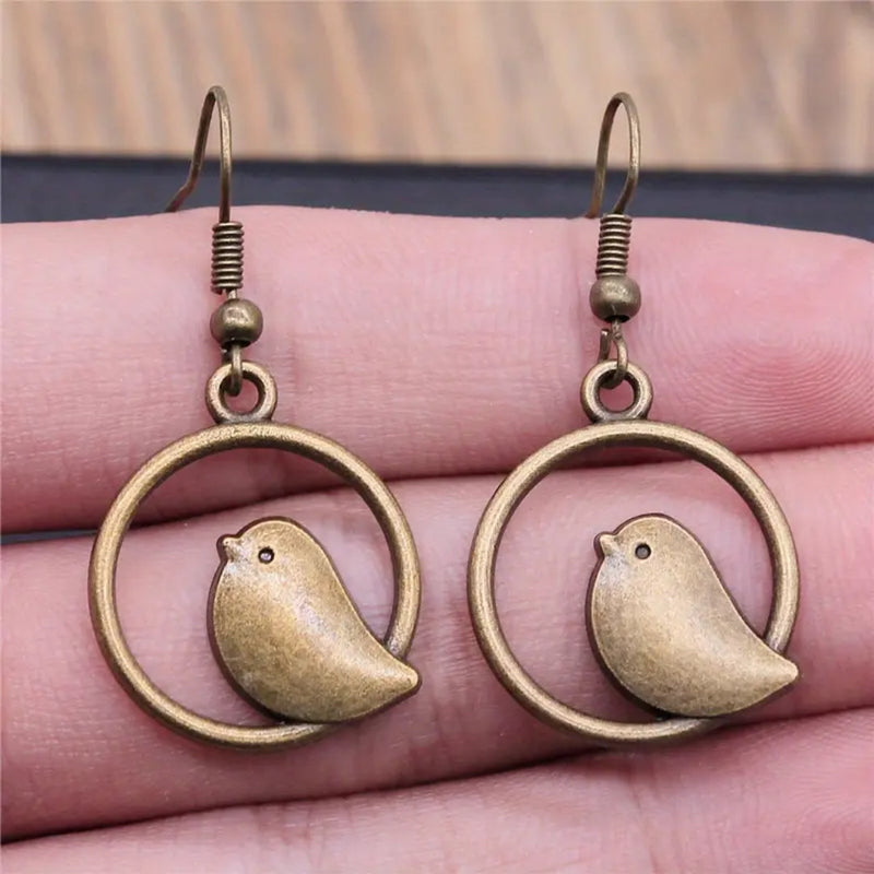 Stunning Gold Earring for Daily Wear
