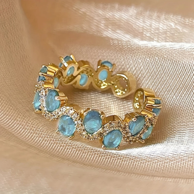 Romantic Gold Ring for Special Moments