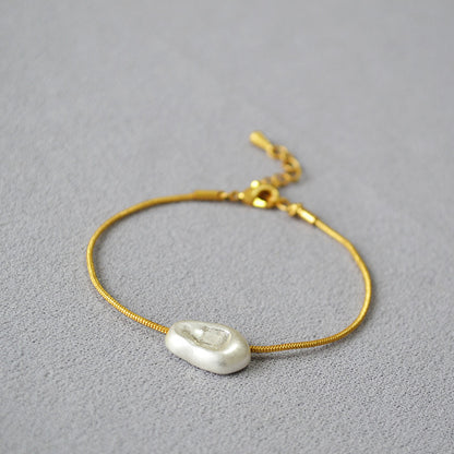 Charming Gold Necklace for Any Occasion