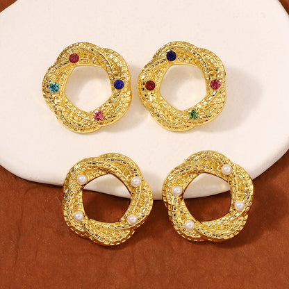 Charming Earring for Any Occasion