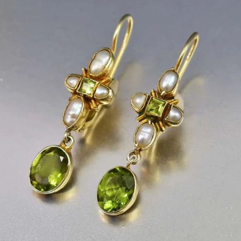 Classic Pearl Earring with Timeless Appeal