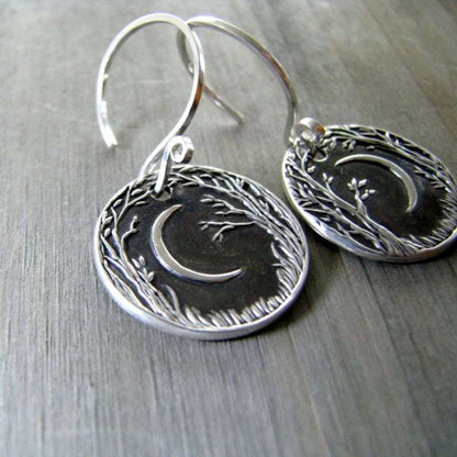 Charming Earring for Any Occasion
