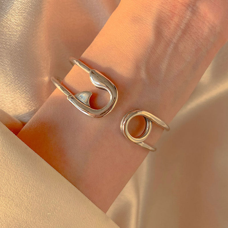Beautiful Bracelet with Unique Style