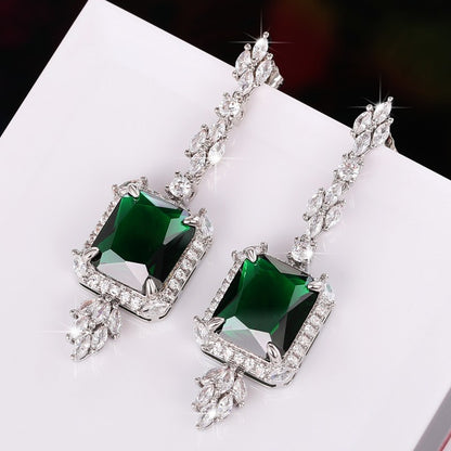 Charming Earring for Any Occasion