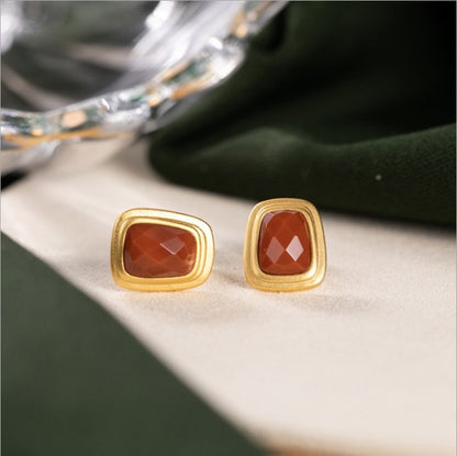 Classic Earring with Timeless Appeal