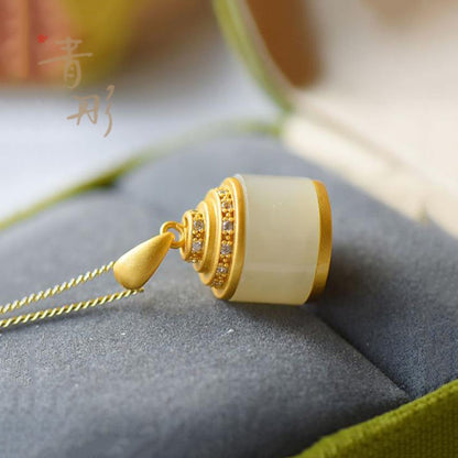 Charming Silver Pendant for Any Occasion