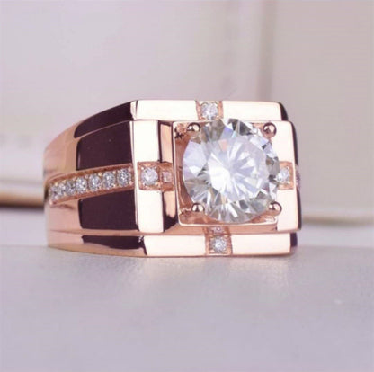 Classic Silver Ring with Timeless Appeal