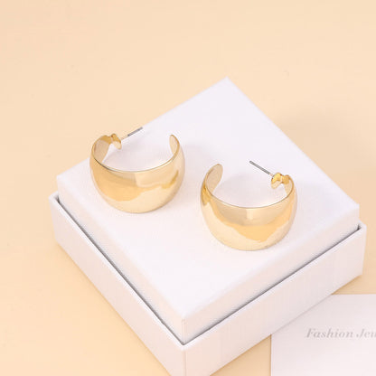 Classic Earring with Timeless Appeal