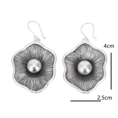 Romantic Pearl Earring for Special Moments