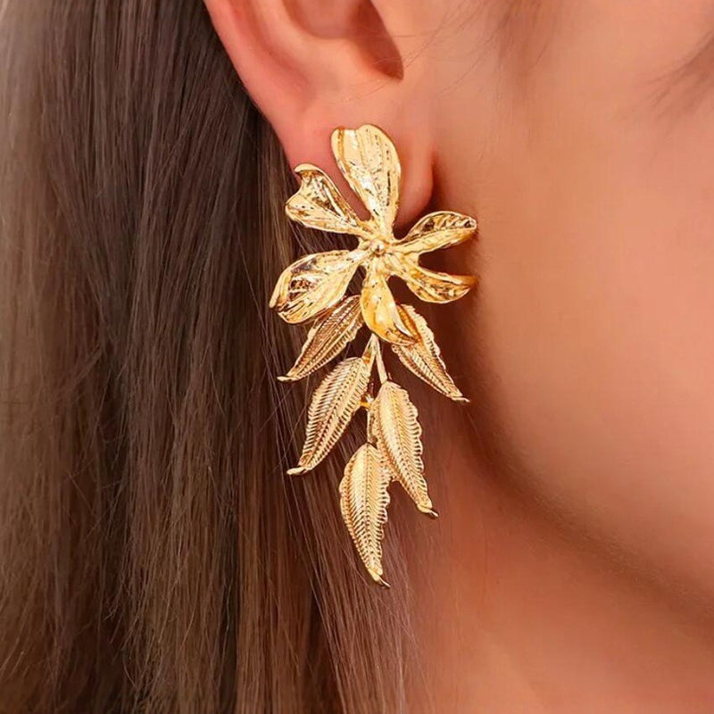 Delicate Artisan Gold Earring