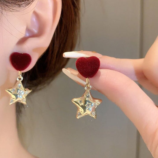 Elegant Gold Earring for Every Occasion