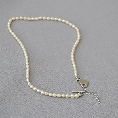 Romantic Pearl Necklace for Special Moments