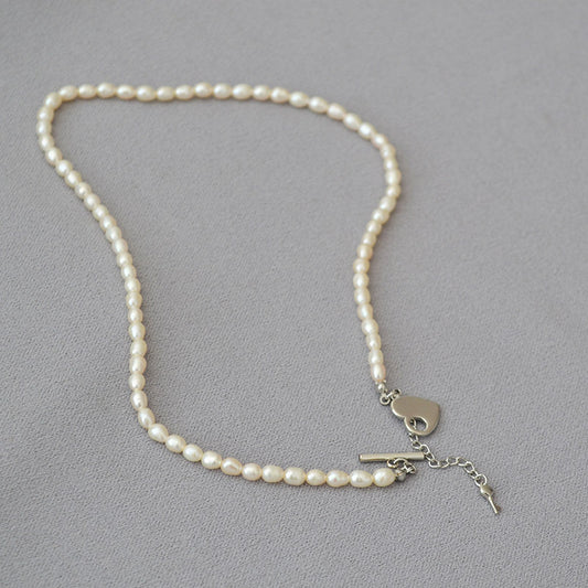 Romantic Pearl Necklace for Special Moments