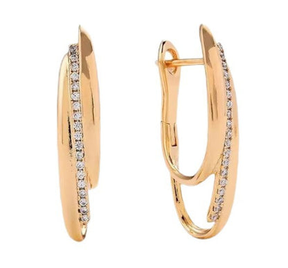 Classic Earring with Timeless Appeal