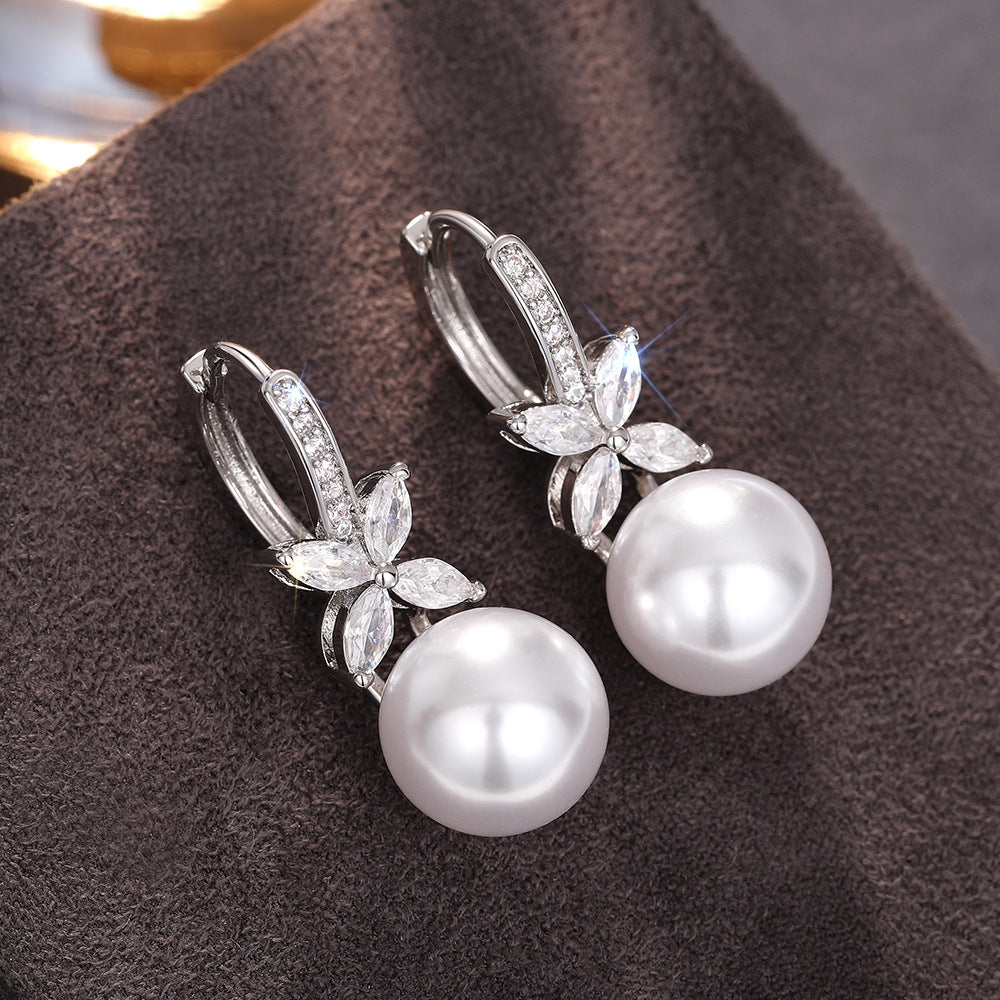Stunning Pearl Earring for Daily Wear