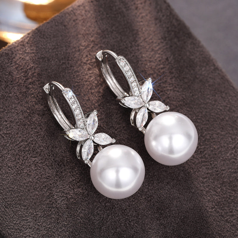 Stunning Pearl Earring for Daily Wear