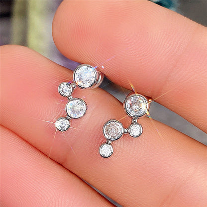 Charming Earring for Any Occasion