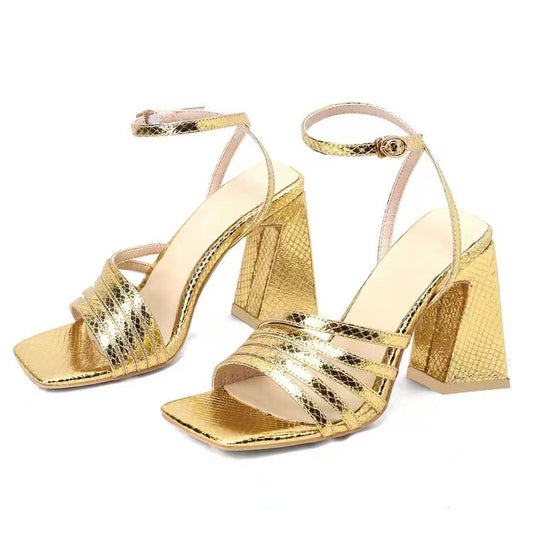 Graceful Orthopedic Sandals for Modern Look