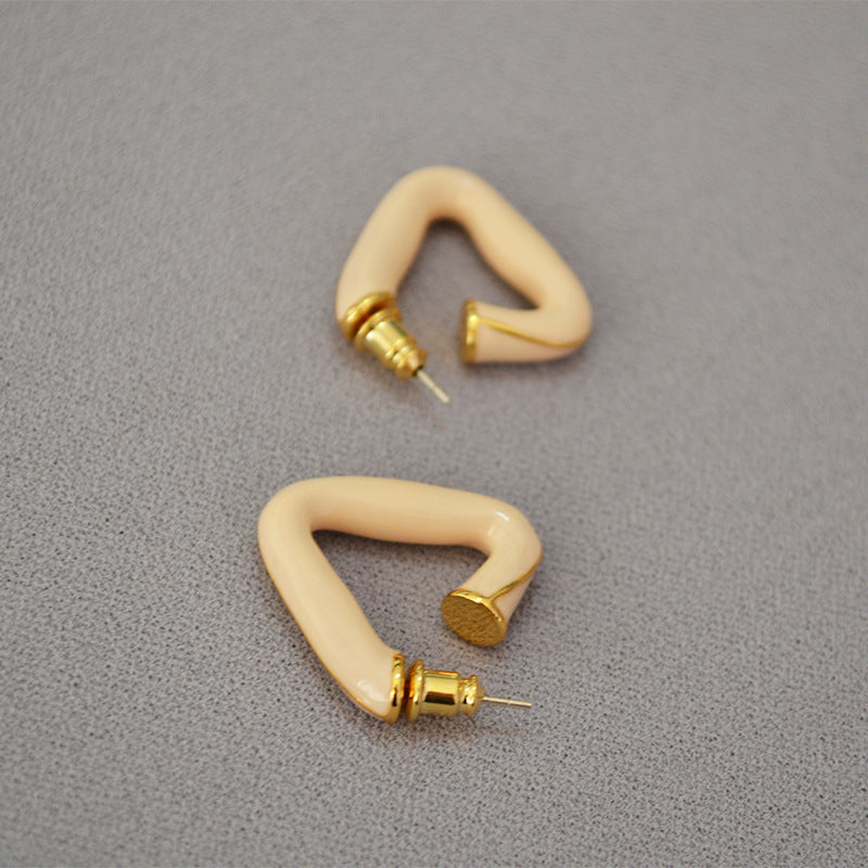 Elegant Gold Earring for Every Occasion