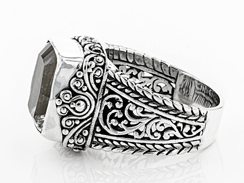 Classic Silver Ring with Timeless Appeal