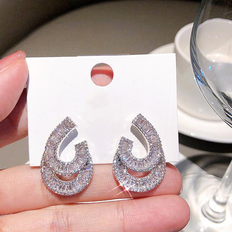 Romantic Earring for Special Moments