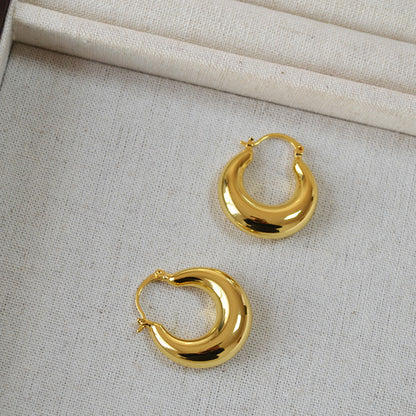 Elegant Gold Earring for Every Occasion