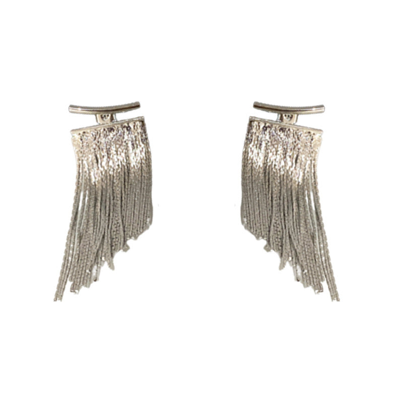Romantic Silver Earring for Special Moments