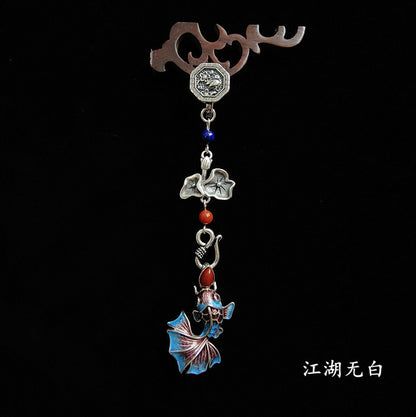 Romantic Silver Pendant for Special Moments