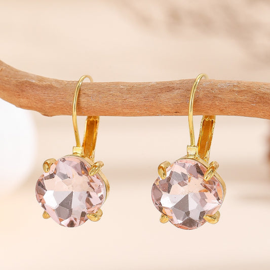 Charming Earring for Any Occasion