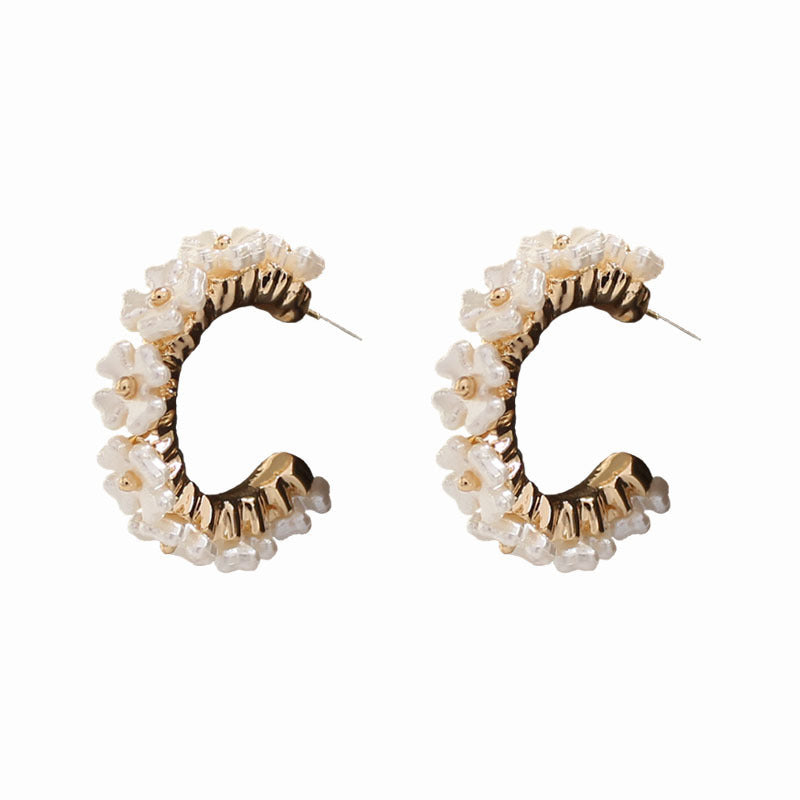 Charming Silver Earring for Any Occasion