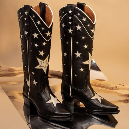 Graceful Orthopedic Boots for Modern Look