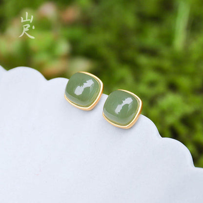 Elegant Gold Earring for Every Occasion