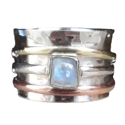 Charming Silver Ring for Any Occasion