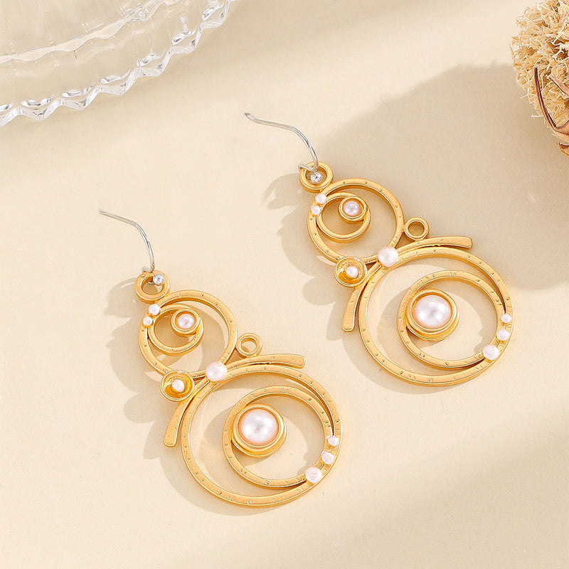 Stunning Gold Earring for Daily Wear