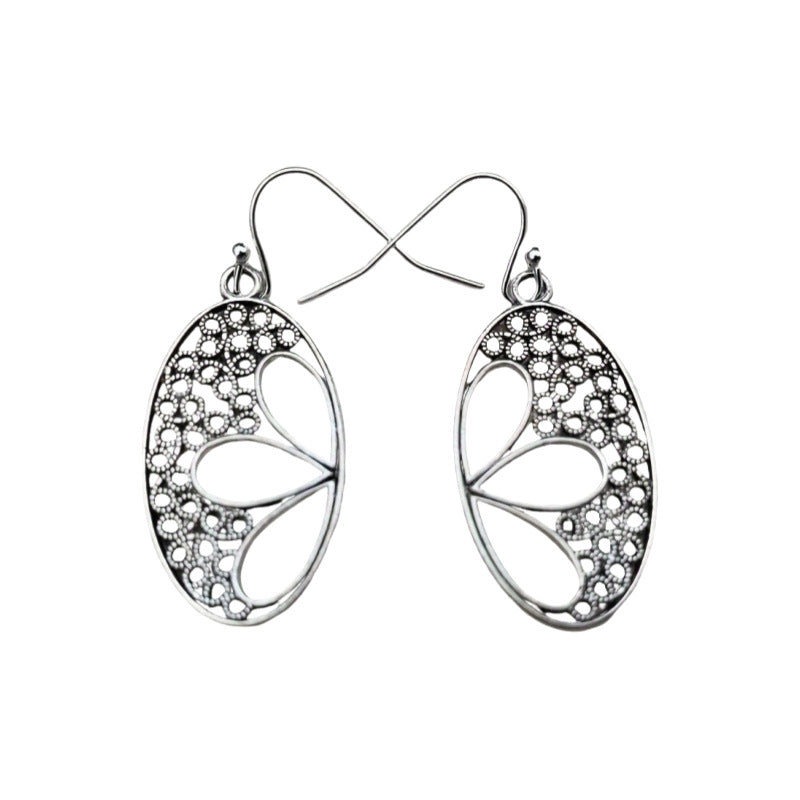 Charming Earring for Any Occasion