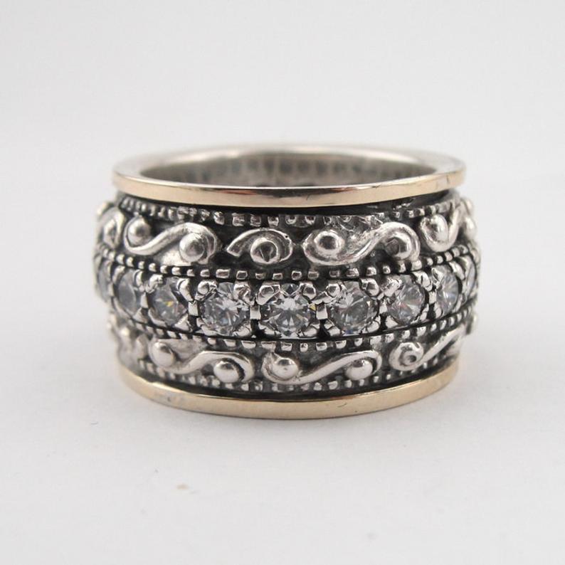 Classic Ring with Timeless Appeal