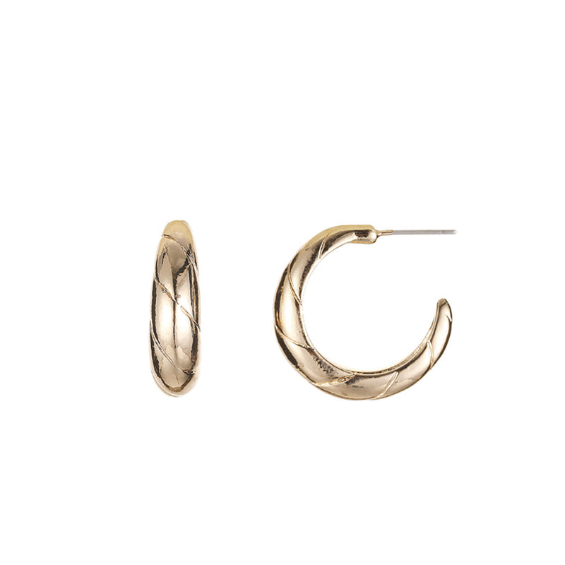 Classic Gold Earring with Timeless Appeal