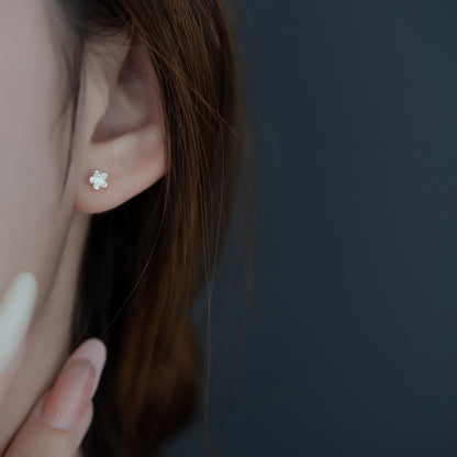 Romantic Earring for Special Moments