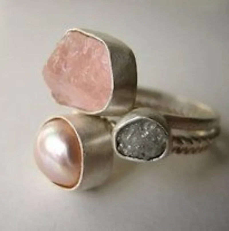 Beautiful Pearl Ring with Unique Style
