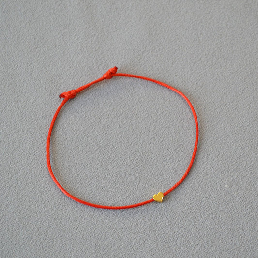 Romantic Gold Bracelet for Special Moments