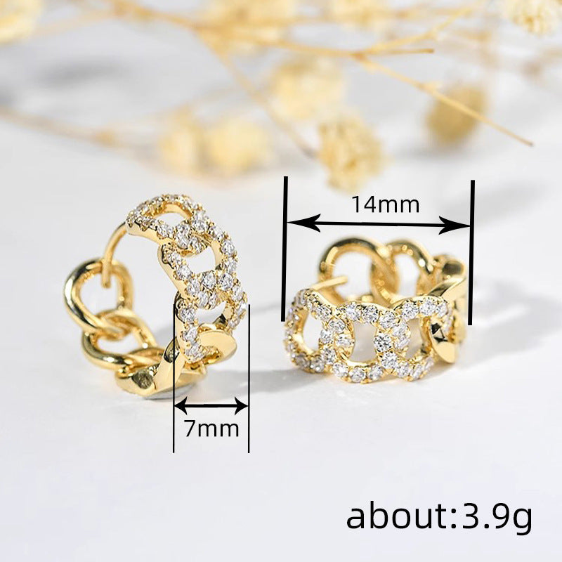Charming Earring for Any Occasion