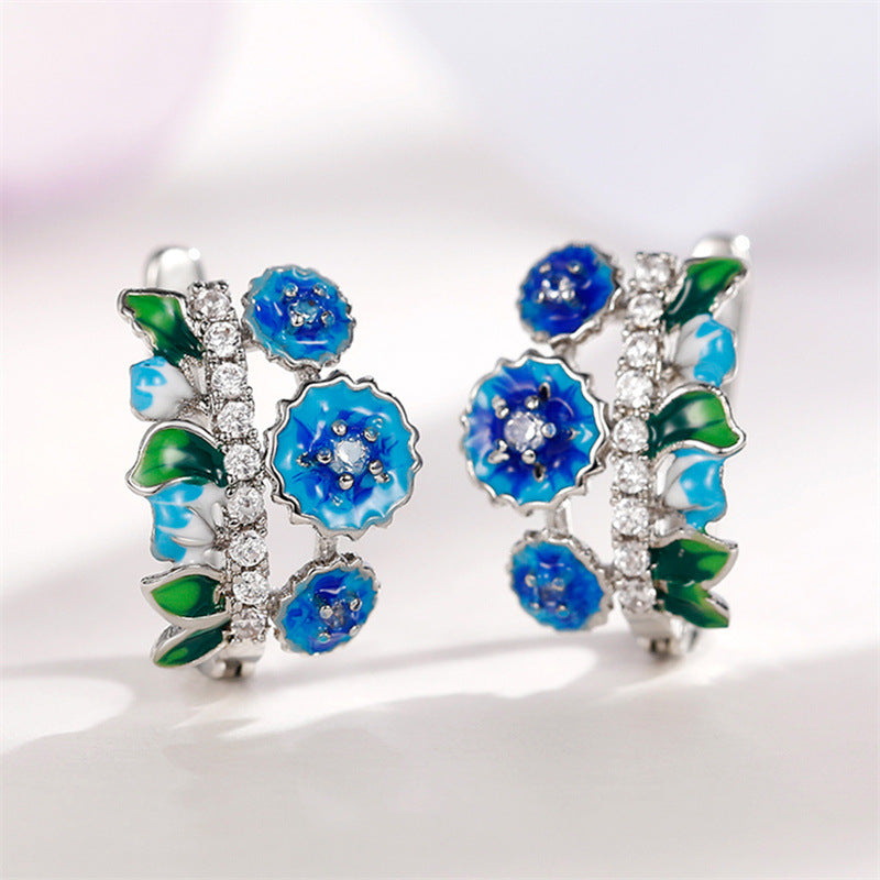 Charming Earring for Any Occasion